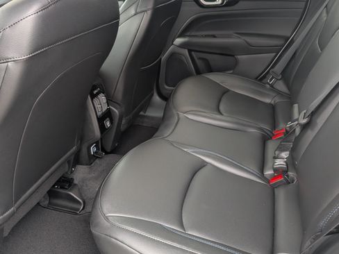 New 2026 Jeep Compass Limited image 10