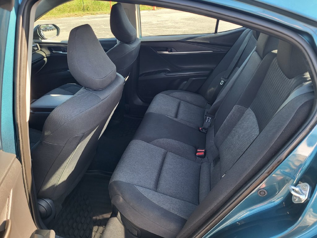 Used 2025 Toyota Camry LE FWD image 10