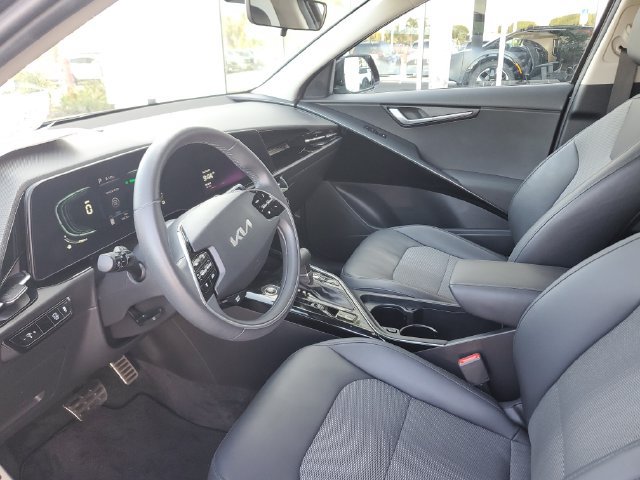 Certified 2024 Kia Niro EX Touring FWD image 17