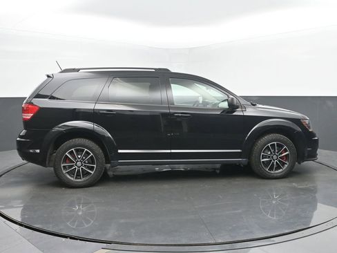 Used 2017 Dodge Journey SE w/ Flexible Seating Group image 6