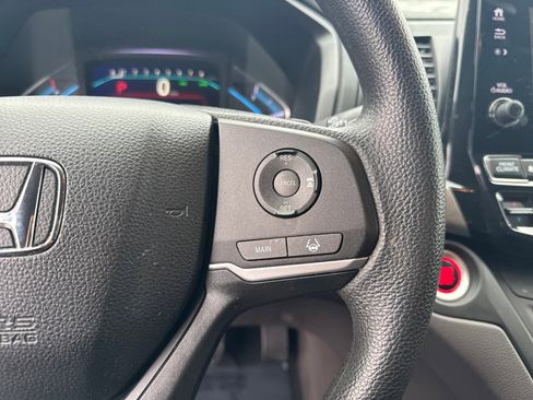 Used 2019 Honda Odyssey EX image 19