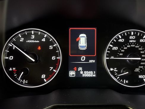 Used 2024 Subaru Outback Premium image 15