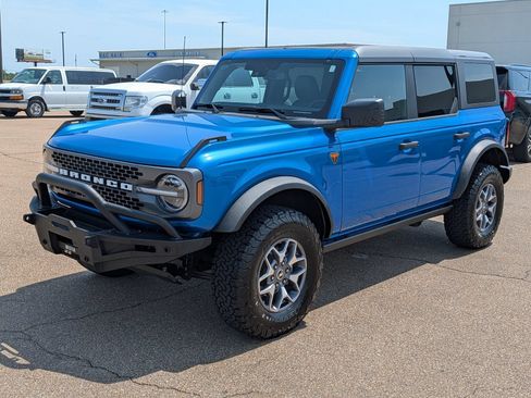 Used 2025 Ford Bronco Badlands AWD/4WD image 1