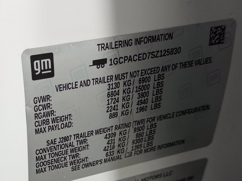 Used 2025 Chevrolet Silverado 1500 LT RWD image 22