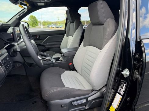 Certified 2025 Toyota 4Runner TRD Sport AWD/4WD image 14