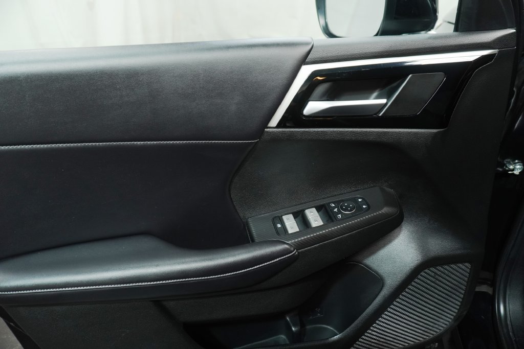 Used 2024 Mitsubishi Outlander SE AWD/4WD image 22