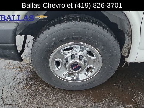 Certified 2016 GMC Savana 2500 image 34