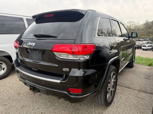 Used 2019 Jeep Grand Cherokee Overland image 2