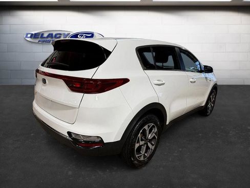 Used 2020 Kia Sportage LX image 4