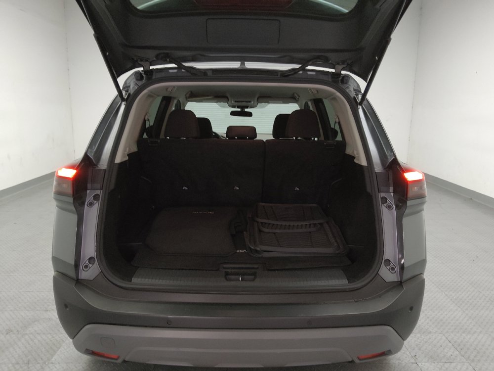 Used 2023 Nissan Rogue S FWD image 29