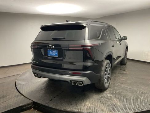New 2026 Chevrolet Traverse LT w/ Sun and Wheel Package image 7