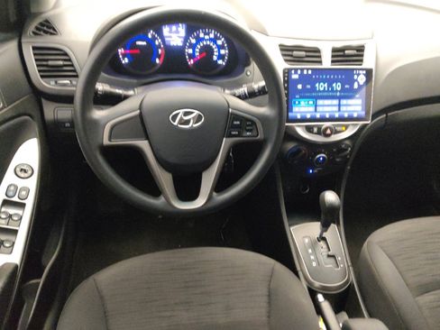 Used 2017 Hyundai Accent SE FWD image 22