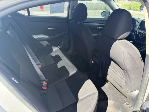 Used 2021 Nissan Sentra SV image 15