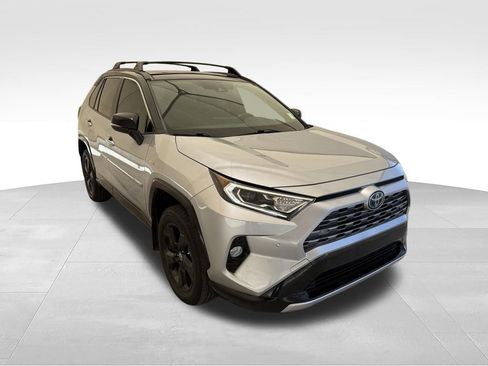 Used 2019 Toyota RAV4 XSE AWD/4WD image 5