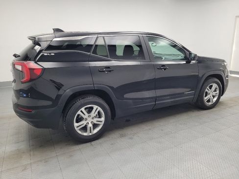 Used 2024 GMC Terrain SLE image 10