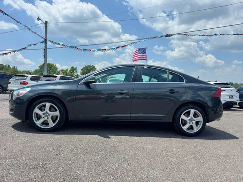 Used 2013 Volvo S60 T5 AWD/4WD image 3