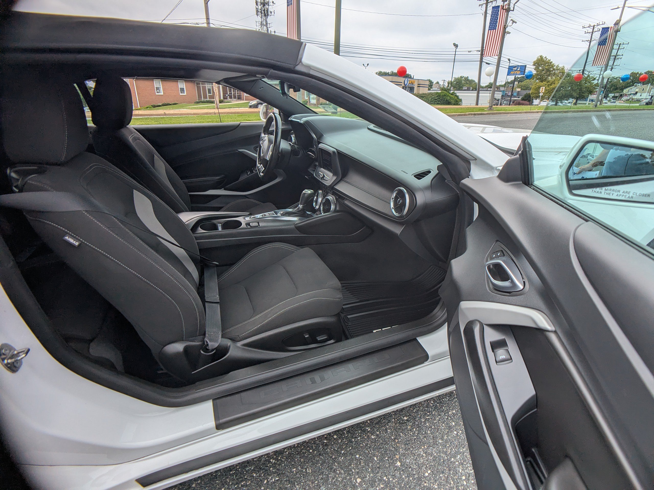 Used 2024 Chevrolet Camaro LT RWD image 13