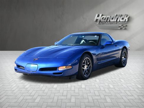 Used 2002 Chevrolet Corvette Coupe image 6
