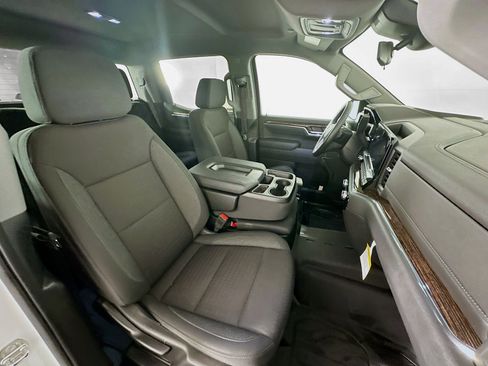 Used 2024 GMC Sierra 1500 Elevation w/ LPO, Elevation Black Package image 28