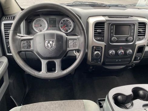 Used 2017 RAM 1500 Classic SLT image 8