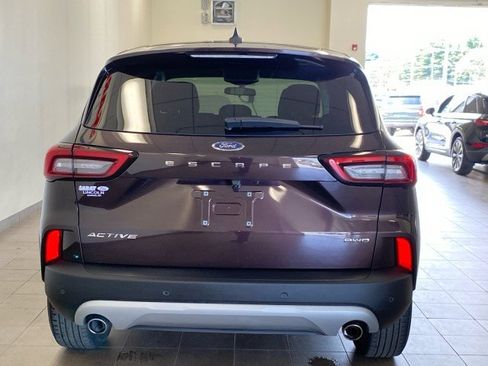 Used 2023 Ford Escape Active w/ Tech Pack #2 AWD/4WD image 6