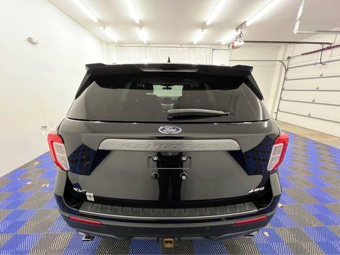 Used 2021 Ford Explorer XLT w/ Equipment Group 202A image 5