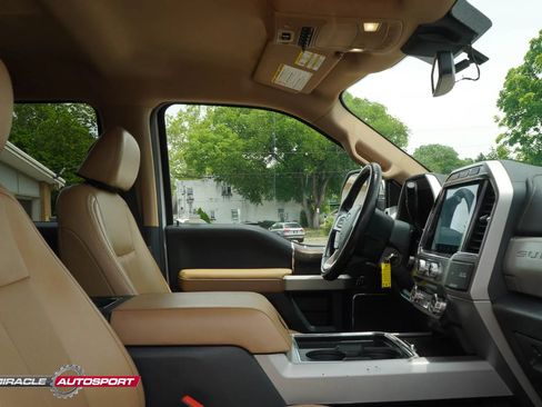Used 2022 Ford F350 Lariat w/ Chrome Package AWD/4WD image 34