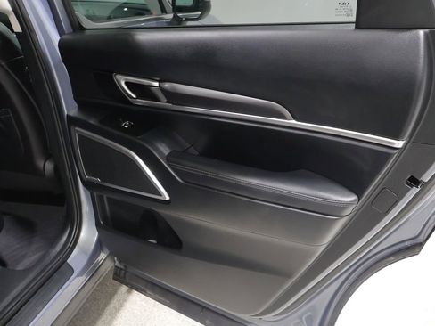Used 2025 Kia Telluride S AWD/4WD image 26