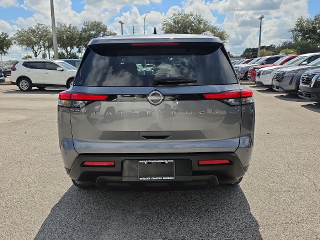 Used 2026 Nissan Pathfinder SV FWD image 7