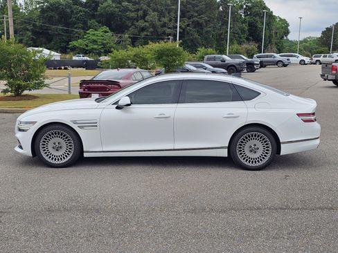 Used 2022 Genesis G80 2.5T w/ Prestige Package RWD image 12