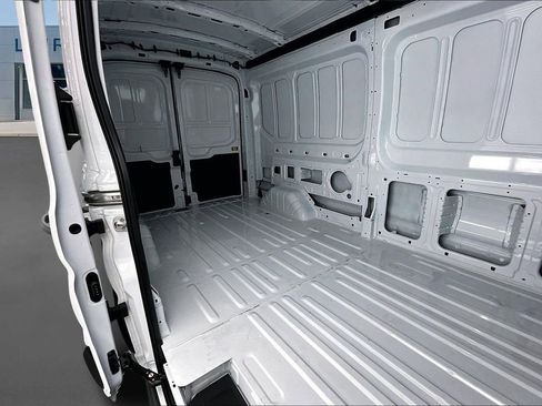 New 2026 Ford Transit 250 148 Medium Roof RWD image 10