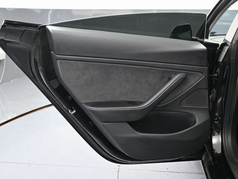 Used 2021 Tesla Model 3 Long Range image 42