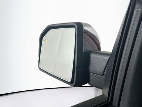 Used 2016 Ford F150 Lariat w/ Equipment Group 502A Luxury image 16