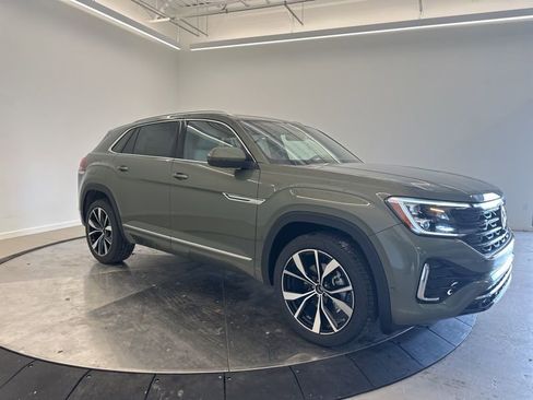 New 2026 Volkswagen Atlas Cross Sport SEL Premium R-Line AWD/4WD image 2