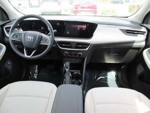 Used 2024 Buick Encore GX Preferred w/ Advanced Technology Package image 12