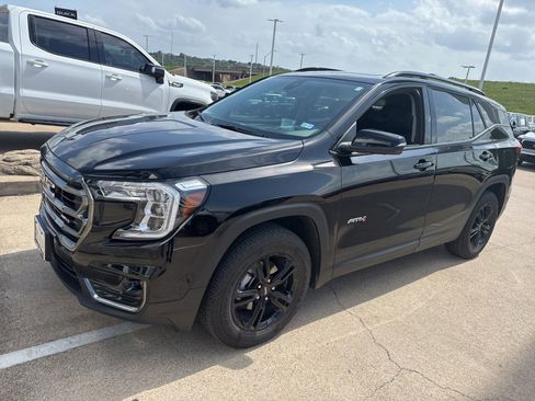 Used 2023 GMC Terrain AT4 w/ Tech Package AWD/4WD image 1