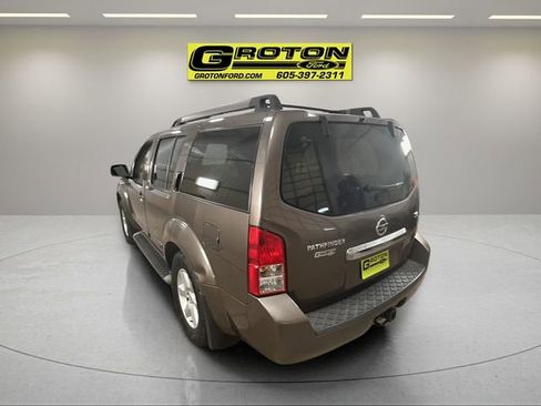 Used 2008 Nissan Pathfinder SE w/ Side Airbags Pkg AWD/4WD image 3