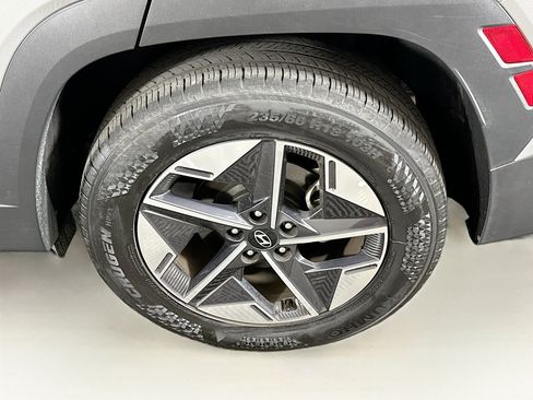 Used 2025 Hyundai Tucson SEL FWD image 11