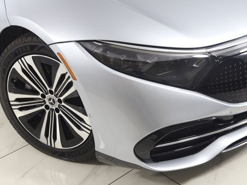 Used 2022 Mercedes-Benz EQS 450+ Sedan image 23