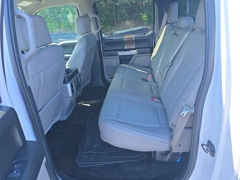 Used 2018 Ford F150 Lariat w/ Equipment Group 502A Luxury AWD/4WD image 12