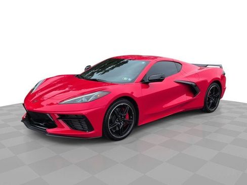 Used 2021 Chevrolet Corvette Stingray Coupe w/ Z51 Performance Package RWD image 1