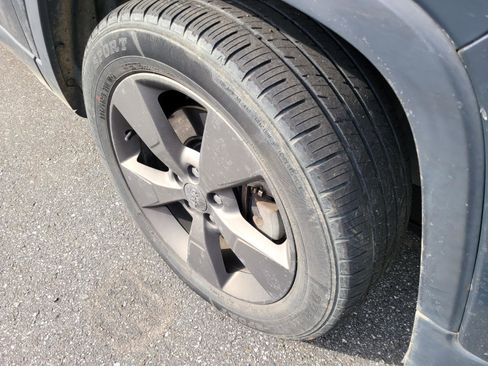 Used 2016 Jeep Cherokee 75th Anniversary image 4