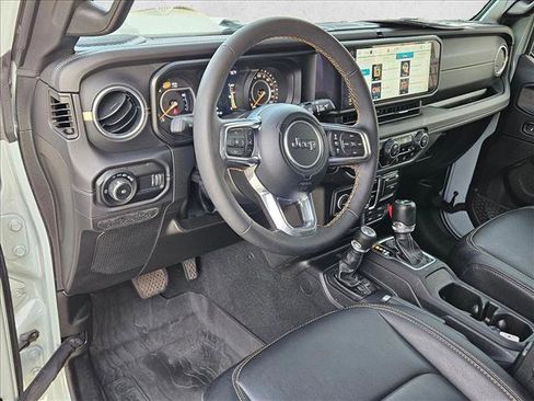 Used 2024 Jeep Wrangler Sahara w/ Technology Group image 10