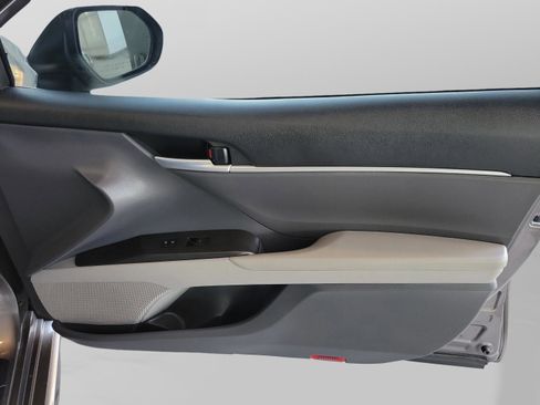 Used 2023 Toyota Camry SE image 27