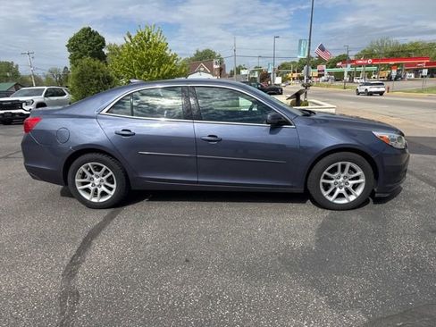 Used 2015 Chevrolet Malibu LT w/ Power Convenience Package FWD image 6