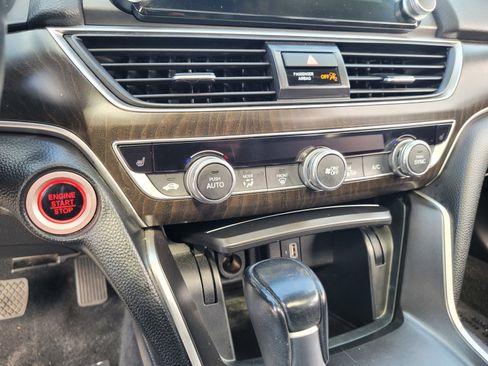 Used 2020 Honda Accord EX-L image 18