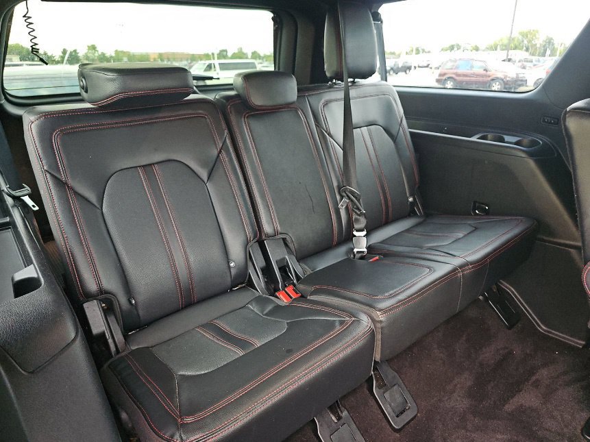 Used 2022 Ford Expedition Max Limited AWD/4WD image 8