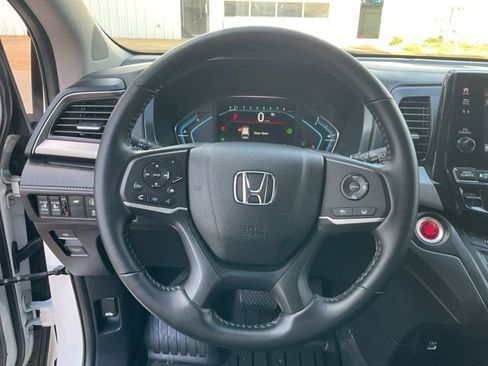 Used 2024 Honda Odyssey EX-L image 10