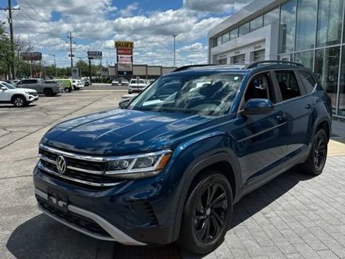 Used 2023 Volkswagen Atlas SE w/ Panoramic Sunroof Package FWD image 16