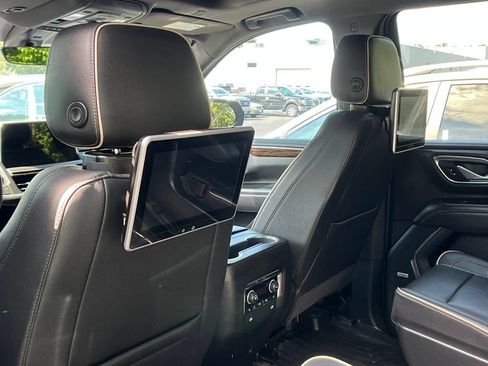 Used 2021 Chevrolet Tahoe Premier AWD/4WD image 24